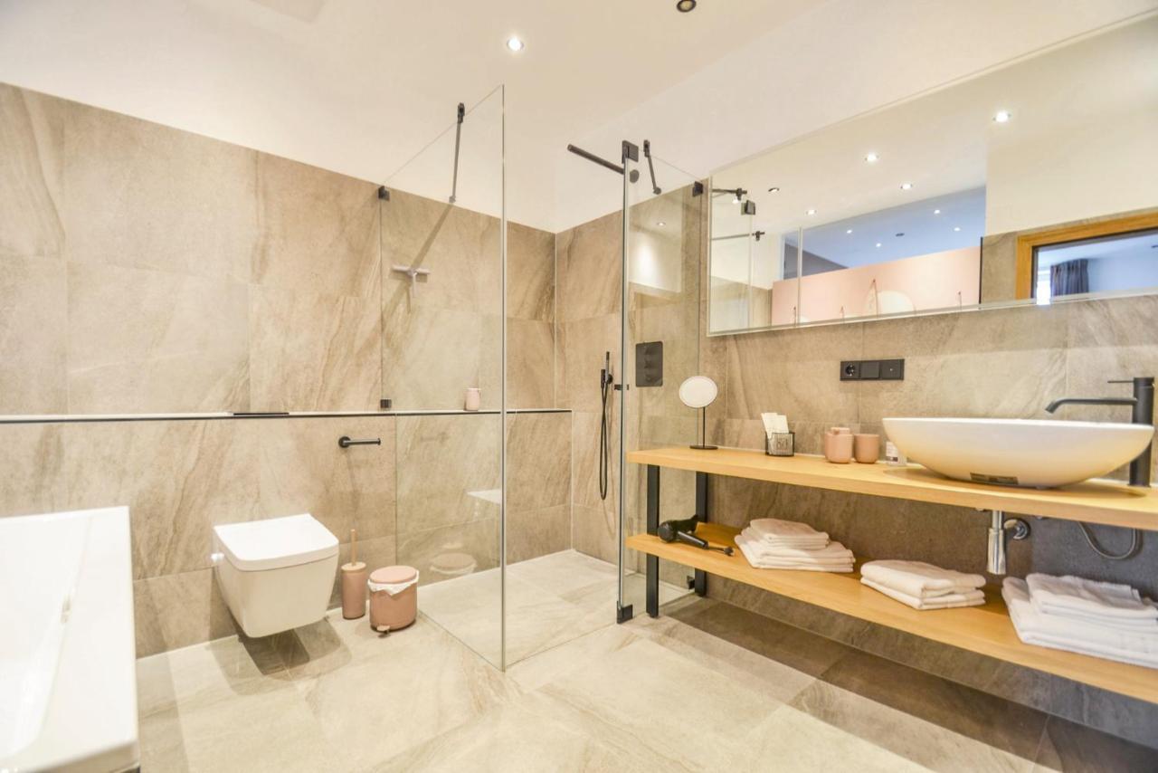Luxury 